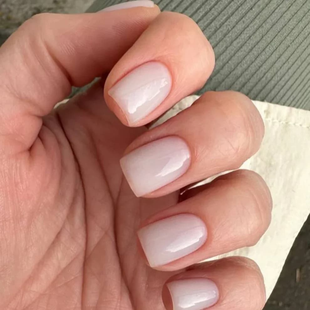 Nails of the day Kamuflažna baza 01 mliječna image 5